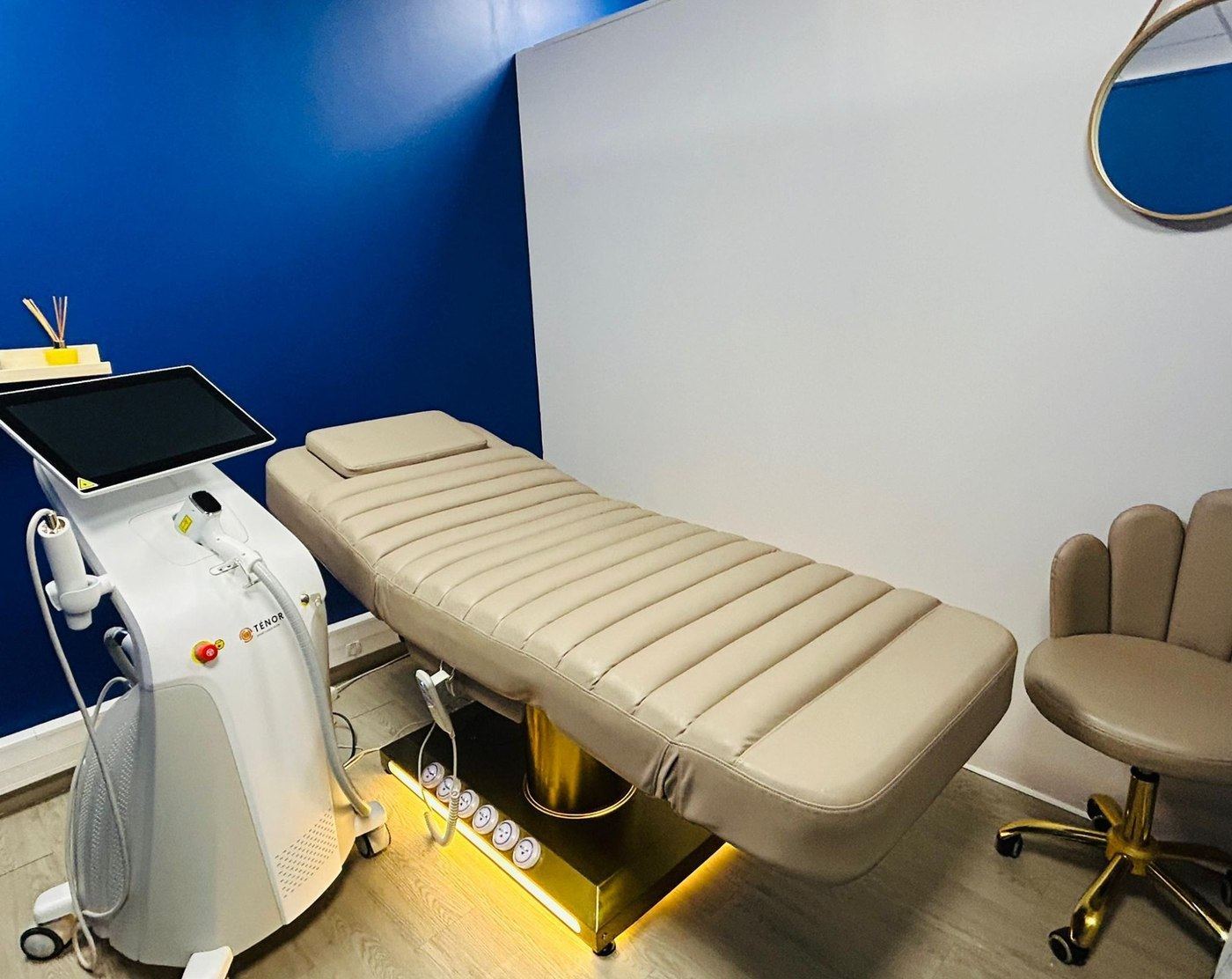 Cabine épilation laser Ténor — Laser Ligne Groslay